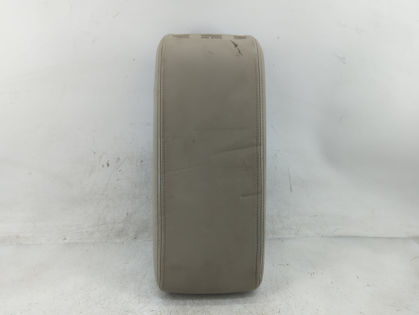 2000-2004 Cadillac Seville Center Console Armrest Cover Lid Fits Fits 2000 2001 2002 2003 2004 2005 OEM Used Auto Parts - Oe