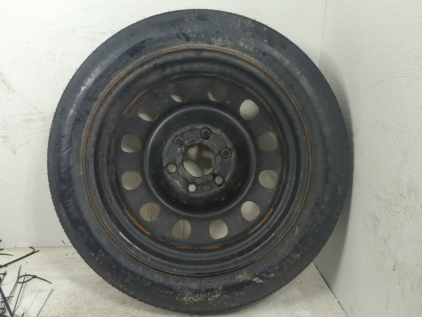2003-2005 Chevrolet Astro Spare Donut Tire Wheel Rim Oem - Oemusedautoparts1.com