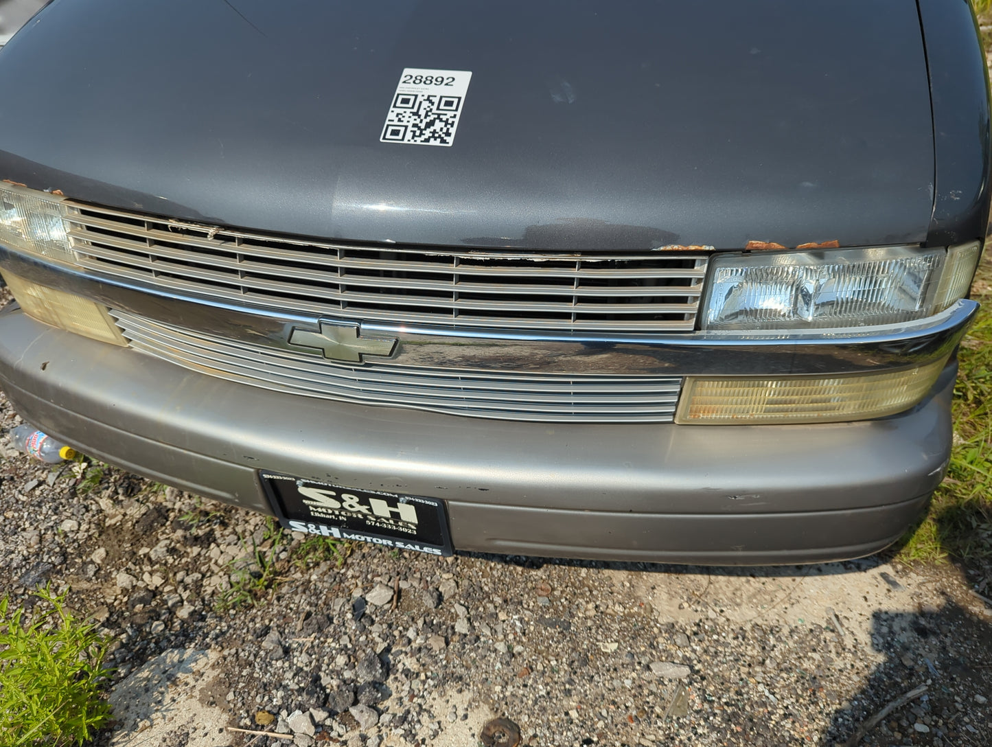 1995-2005 Chevrolet Astro Front Bumper Grille Chrome - Oemusedautoparts1.com
