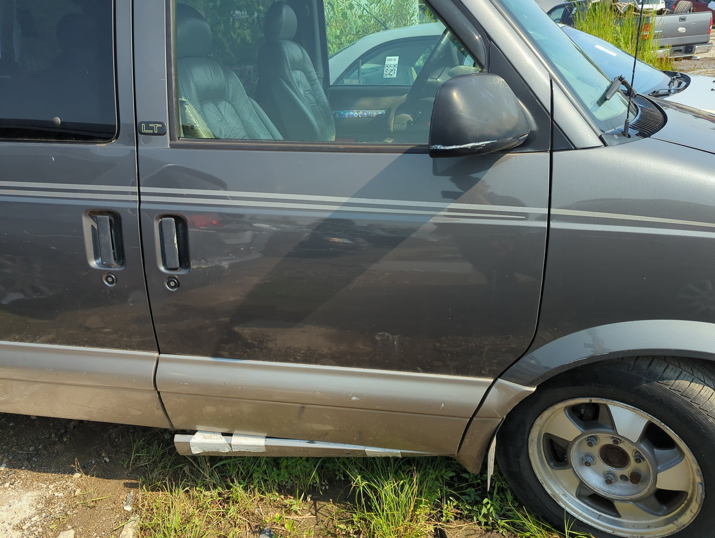 1994-2005 Chevrolet Astro Passenger Front Door Oem - Oemusedautoparts1.com