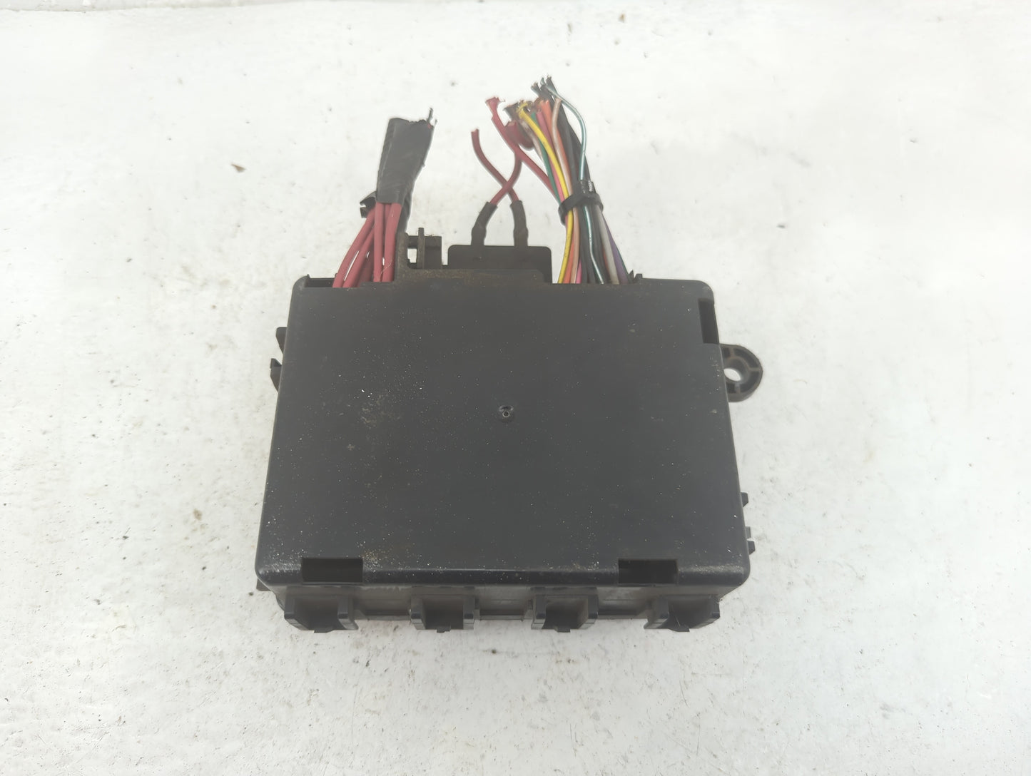 2000-2005 Chevrolet Astro Fusebox Fuse Box Panel Relay Module P/N:12162365-D Fits Fits 2000 2001 2002 2003 2004 2005 OEM Use