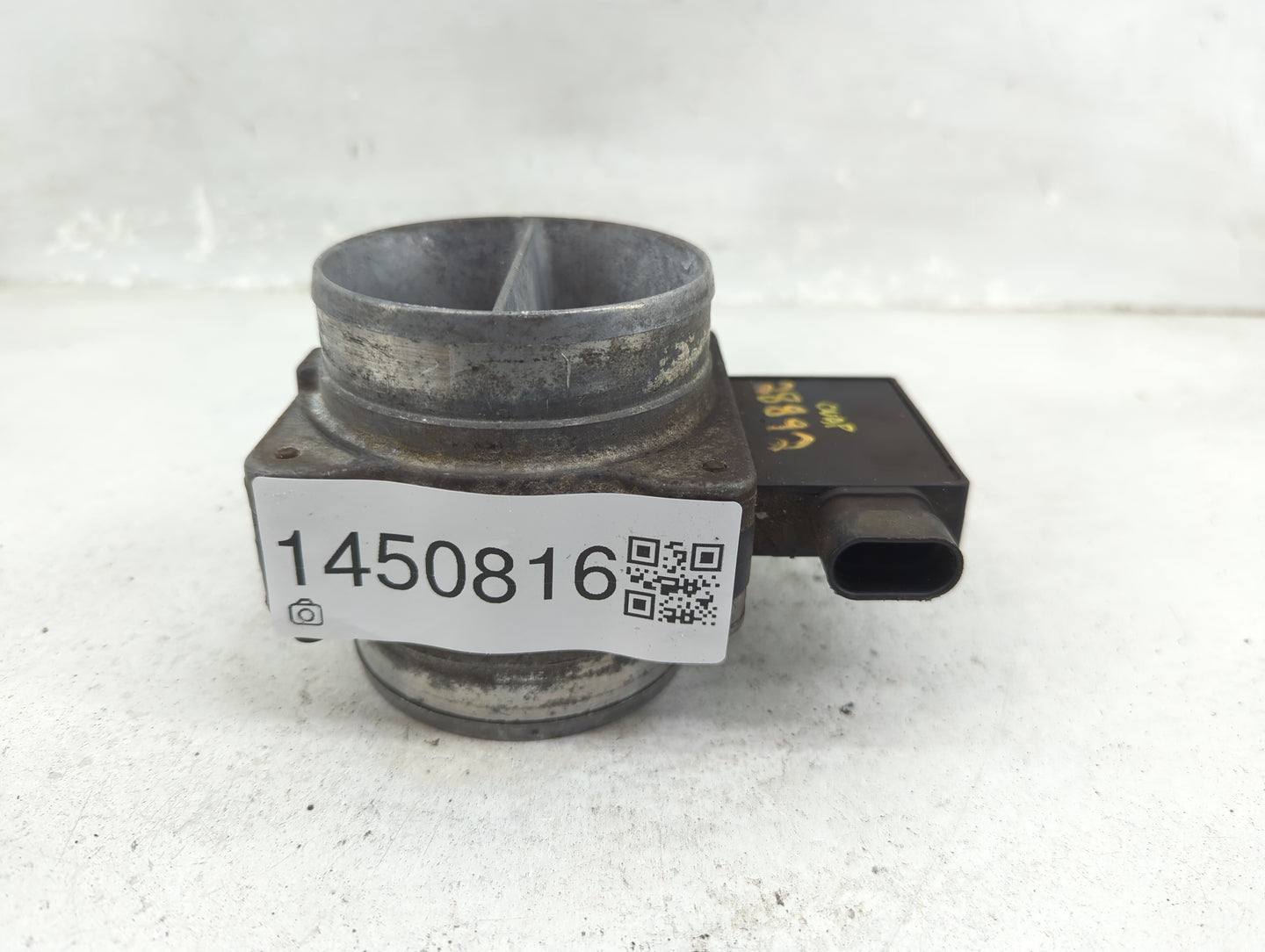 2001-2005 Chevrolet Astro Throttle Body Fits Fits 2001 2002 2003 2004 2005 2006 2007 OEM Used Auto Parts - Oemusedautoparts1