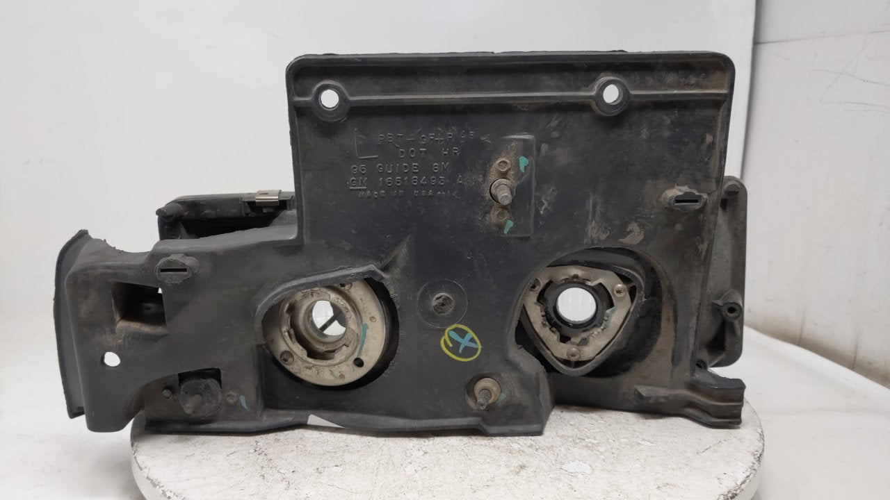 2003 Chevrolet Astro Driver Left Oem Head Light Lamp  R8s40b23 - Oemusedautoparts1.com