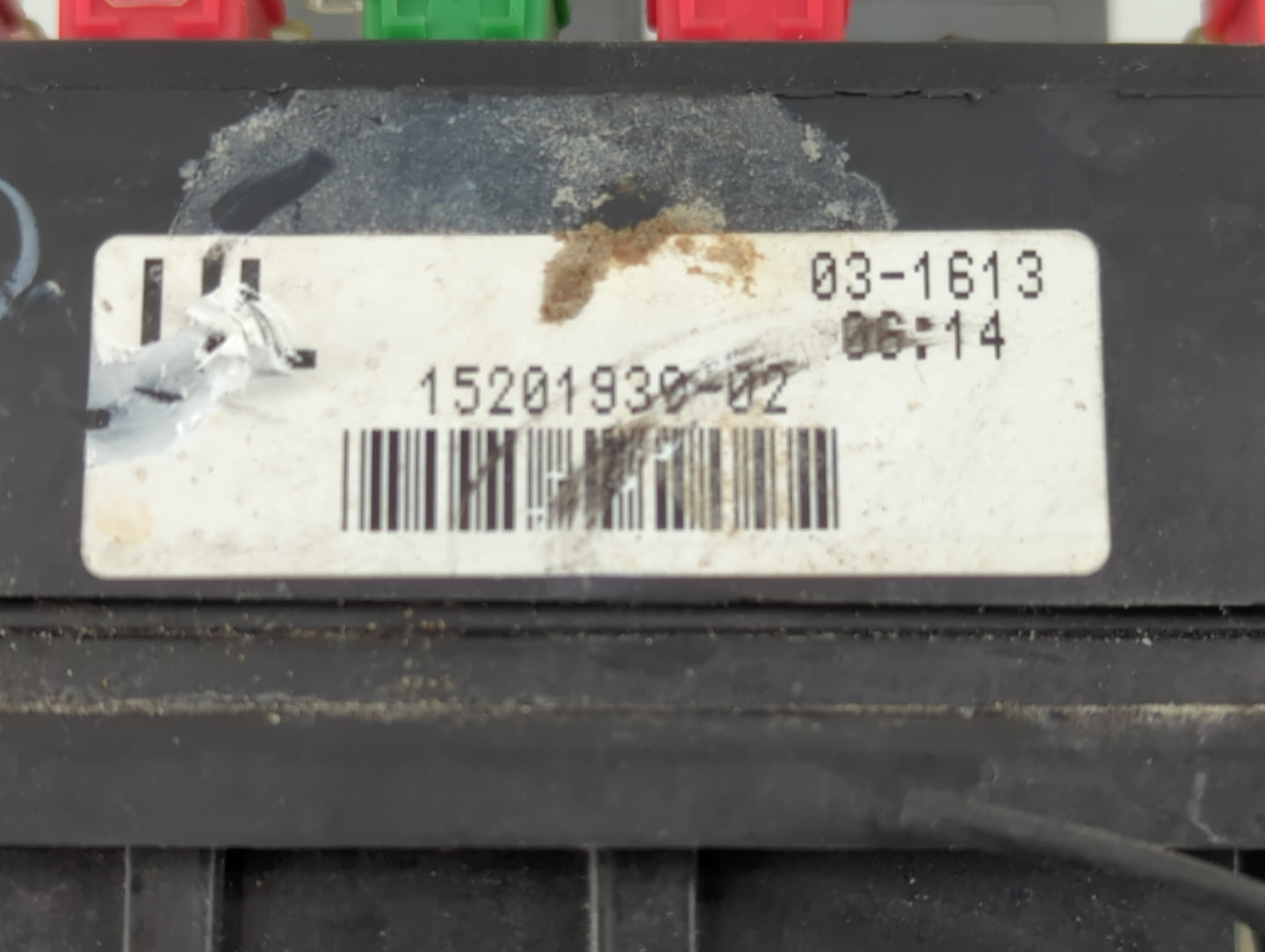 2003 Chevrolet Avalanche Fusebox Fuse Box Panel Relay Module P/N:15201930-02 Fits OEM Used Auto Parts - Oemusedautoparts1.co