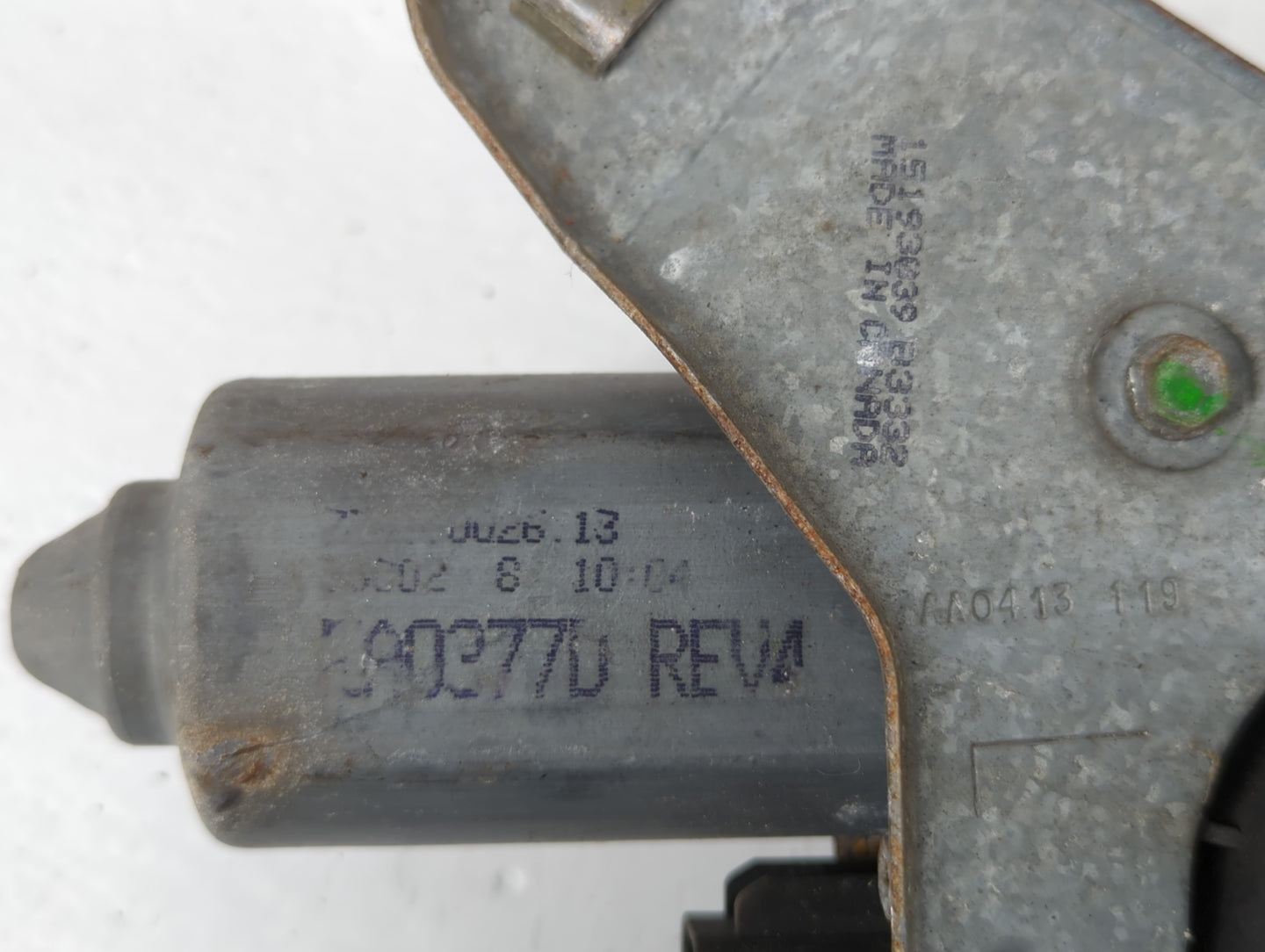 Chevrolet Avalanche Passenger Front Right Power Window Motor - Oemusedautoparts1.com