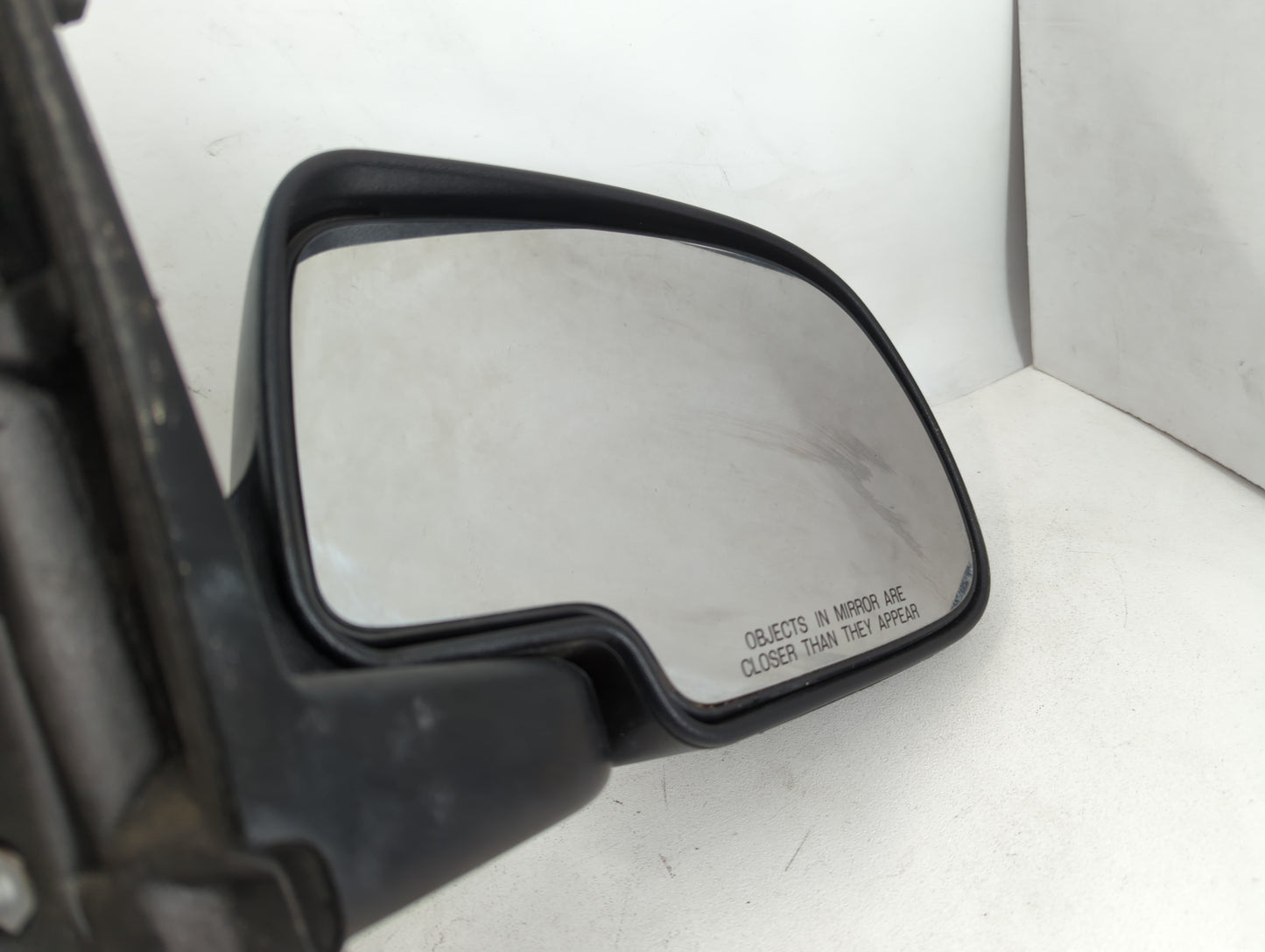 2003 Chevrolet Avalanche Driver Side View Mirror - Left Door Mirror OEM Used - Oemusedautoparts1.com