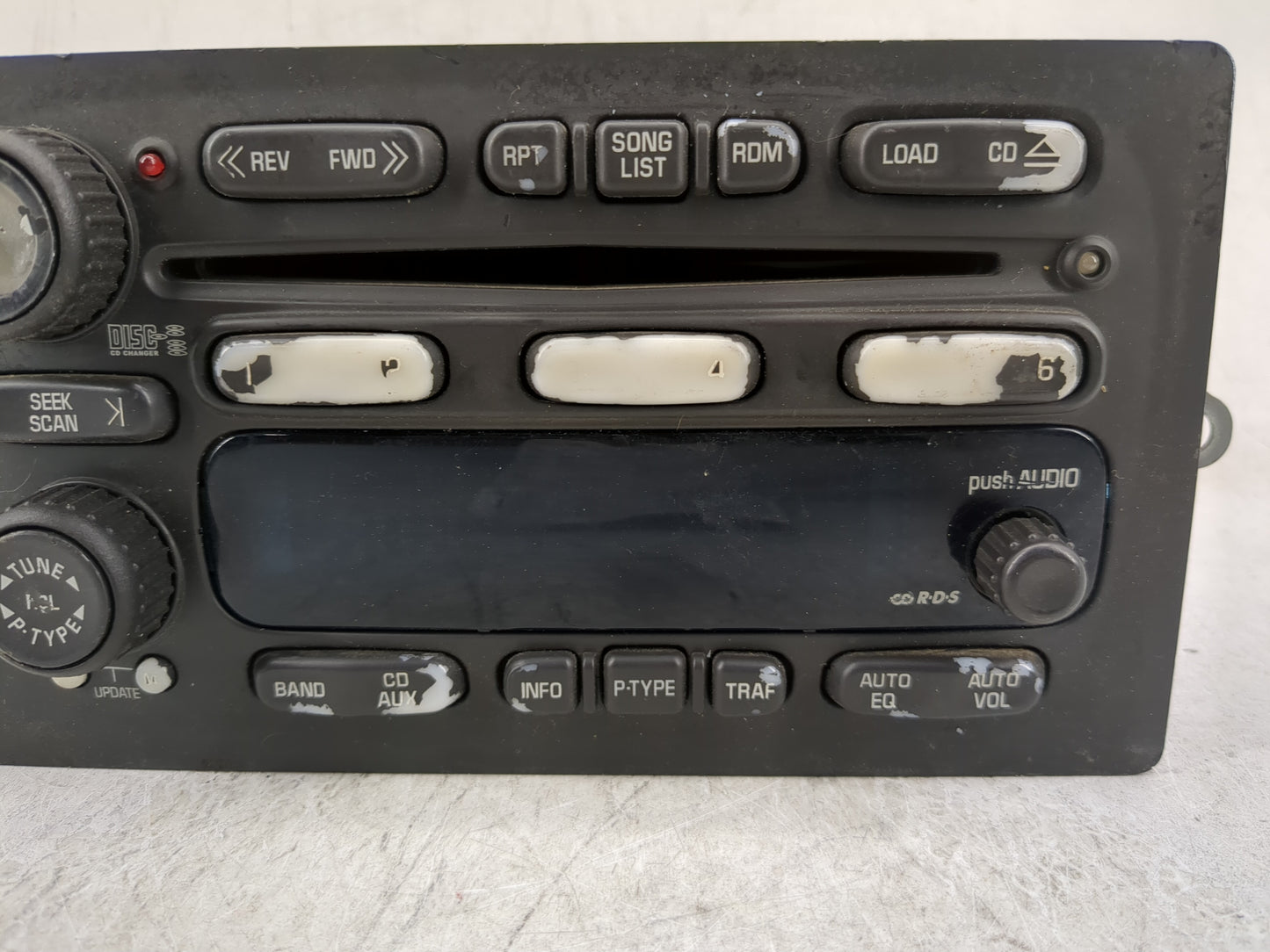 2003-2005 Chevrolet Avalanche 1500 Radio AM FM Cd Player Receiver Replacement P/N:15184935 Fits Fits 2003 2004 2005 2006 OEM