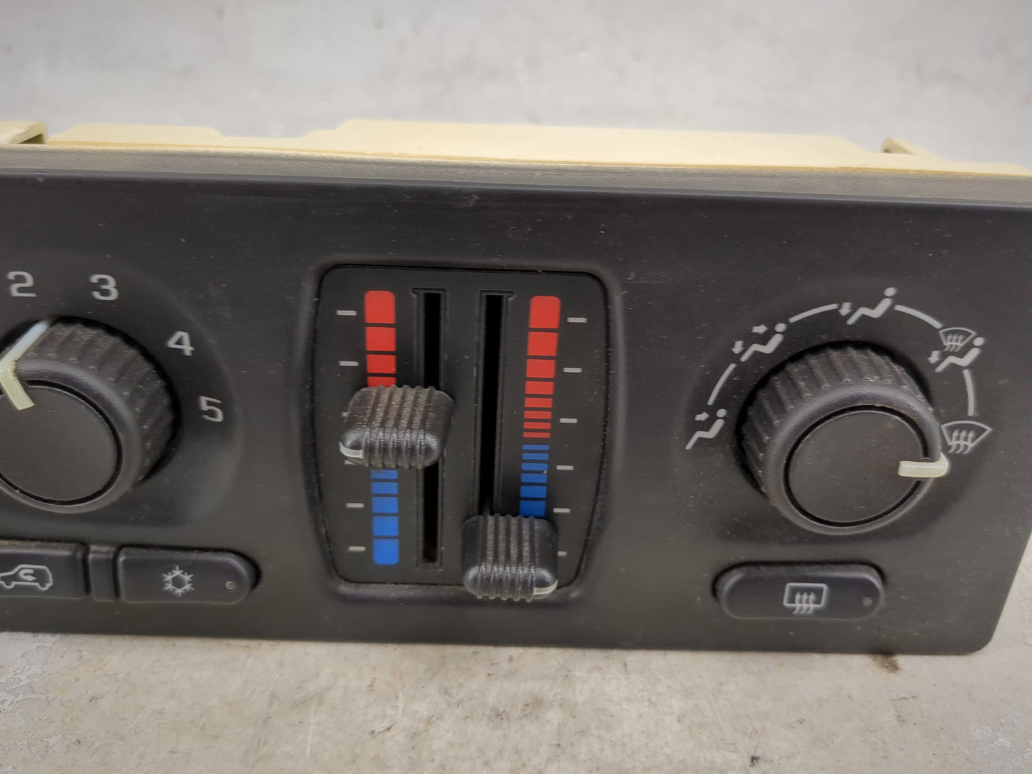 2003-2004 Chevrolet Avalanche 1500 Climate Control Module Temperature AC/Heater Replacement P/N:15183793 Fits Fits 2003 2004