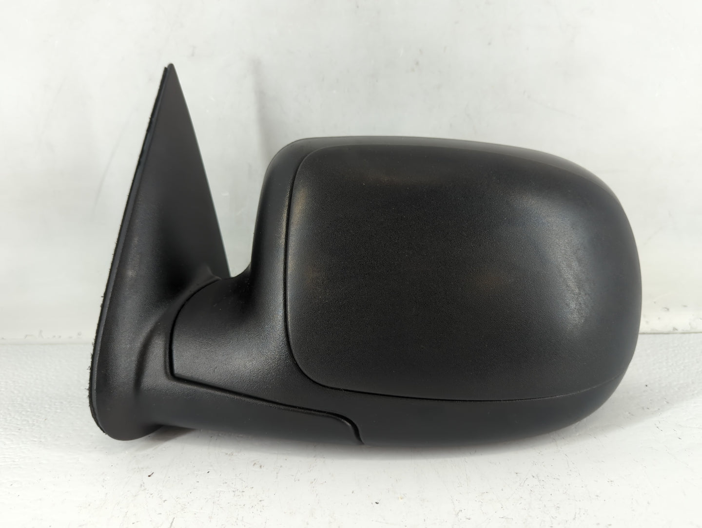 2003-2006 Chevrolet Avalanche 1500 Driver Side View Mirror - Left Door Mirror OEM Used - Oemusedautoparts1.com