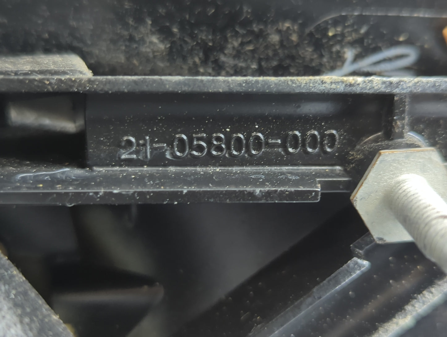 2003-2006 Chevrolet Avalanche 1500 Driver Side View Mirror - Left Door Mirror OEM Used - Oemusedautoparts1.com