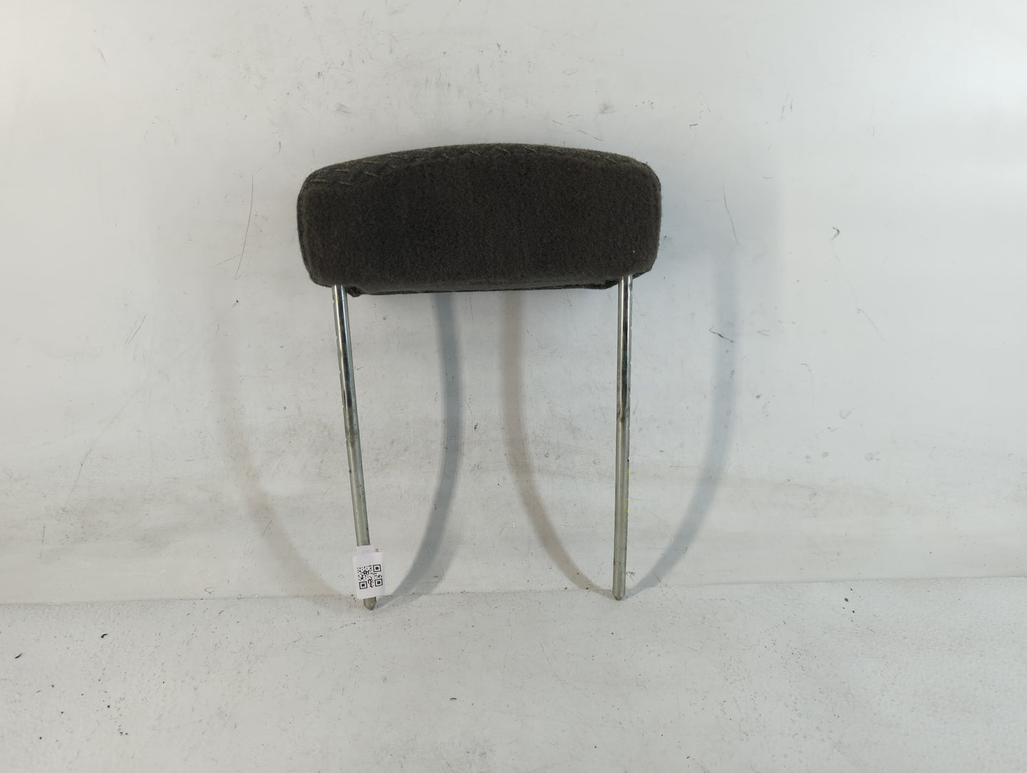 2003-2006 Chevrolet Avalanche 1500 Headrest Head Rest Front Driver Passenger Seat Fits Fits 2003 2004 2005 2006 OEM Used Aut