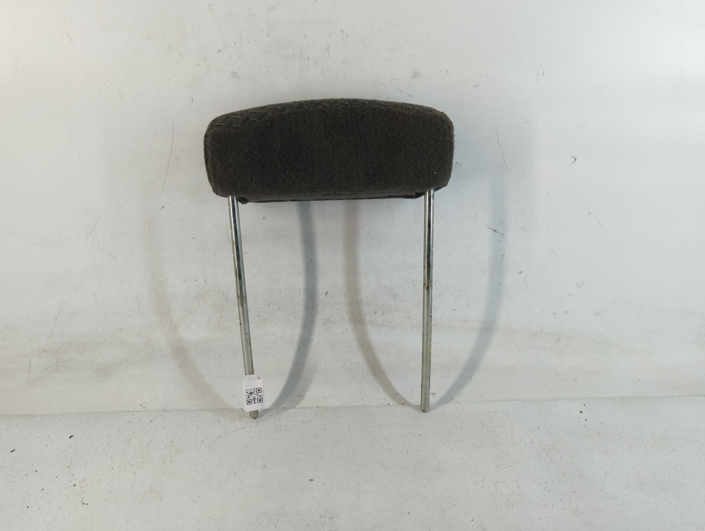 2003-2006 Chevrolet Avalanche 1500 Headrest Head Rest Front Driver Passenger Seat Fits Fits 2003 2004 2005 2006 OEM Used Aut