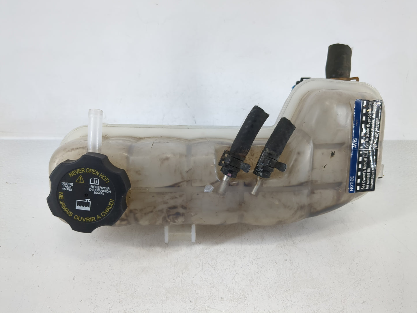 2002 Chevrolet Cavalier Radiator Coolant Overflow Expansion Tank Bottle - Oemusedautoparts1.com