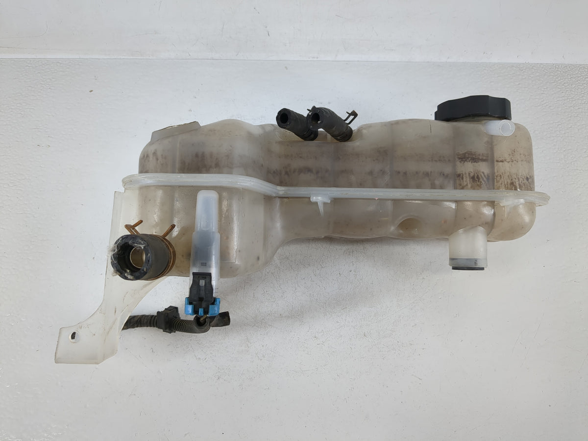 2002 Chevrolet Cavalier Radiator Coolant Overflow Expansion Tank Bottle 1168127 - Oemusedautoparts1.com