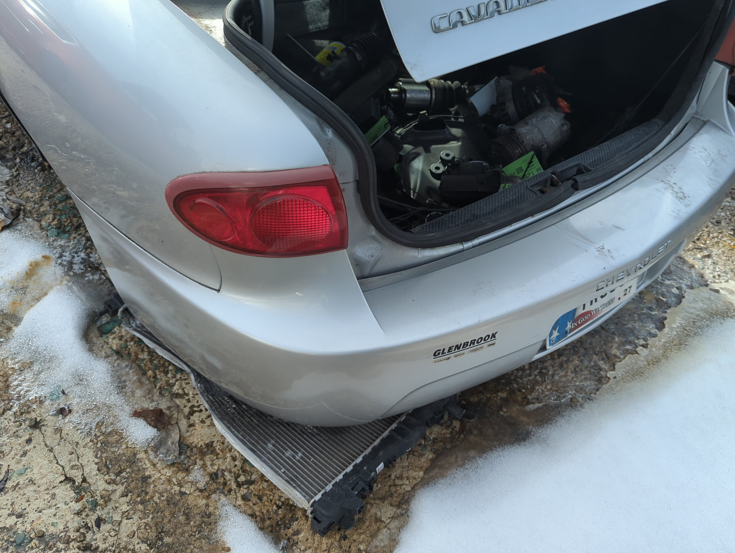 2003-2005 Chevrolet Cavalier Rear Bumper Assembly Oem - Oemusedautoparts1.com