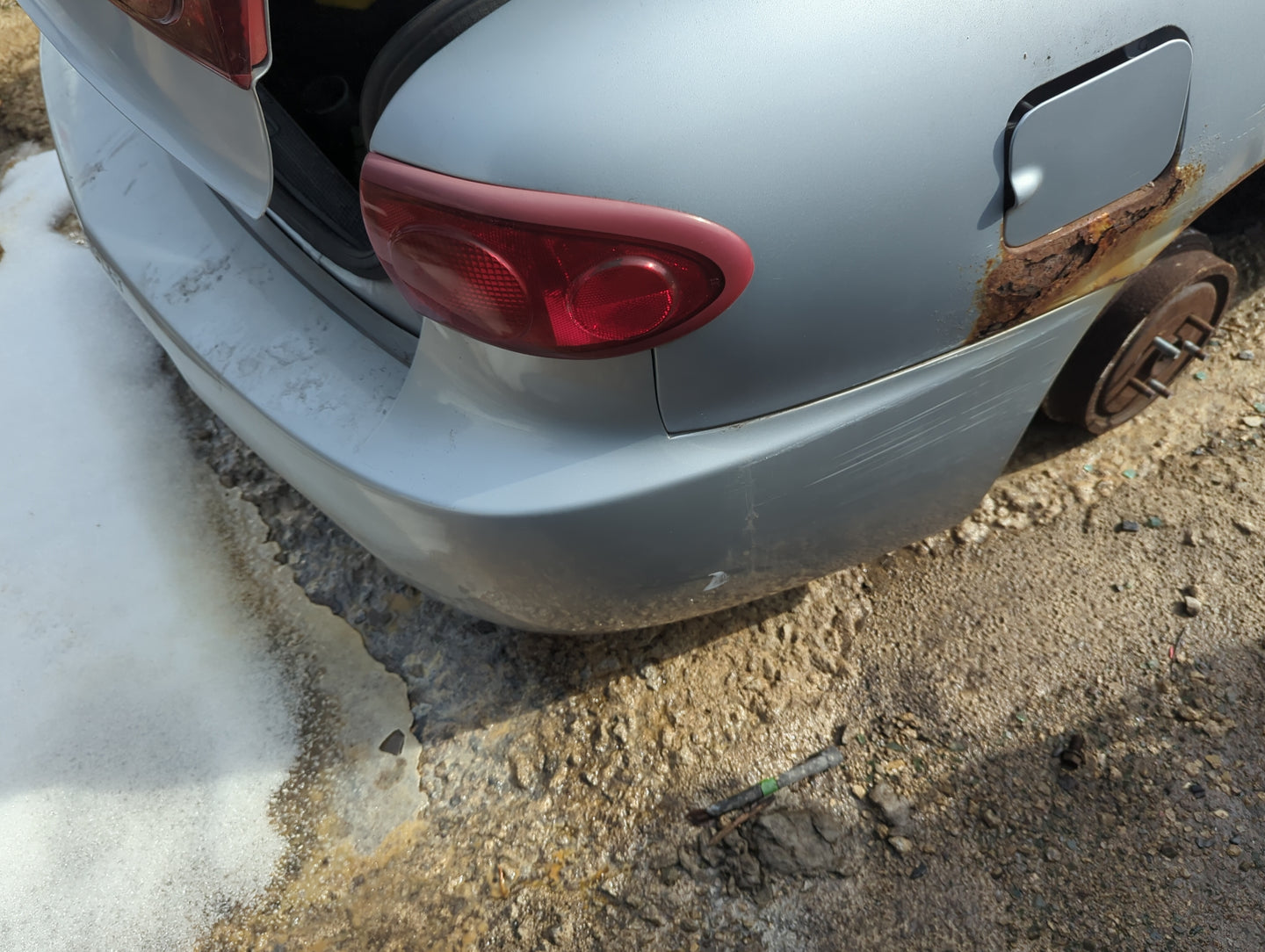 2003-2005 Chevrolet Cavalier Rear Bumper Assembly Oem - Oemusedautoparts1.com
