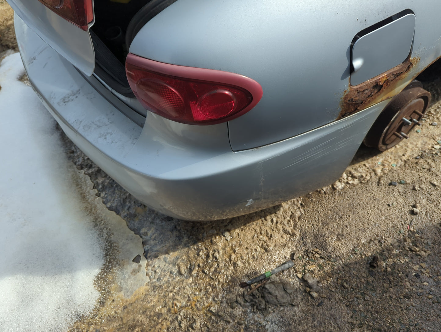 2003-2005 Chevrolet Cavalier Rear Bumper Assembly Oem - Oemusedautoparts1.com