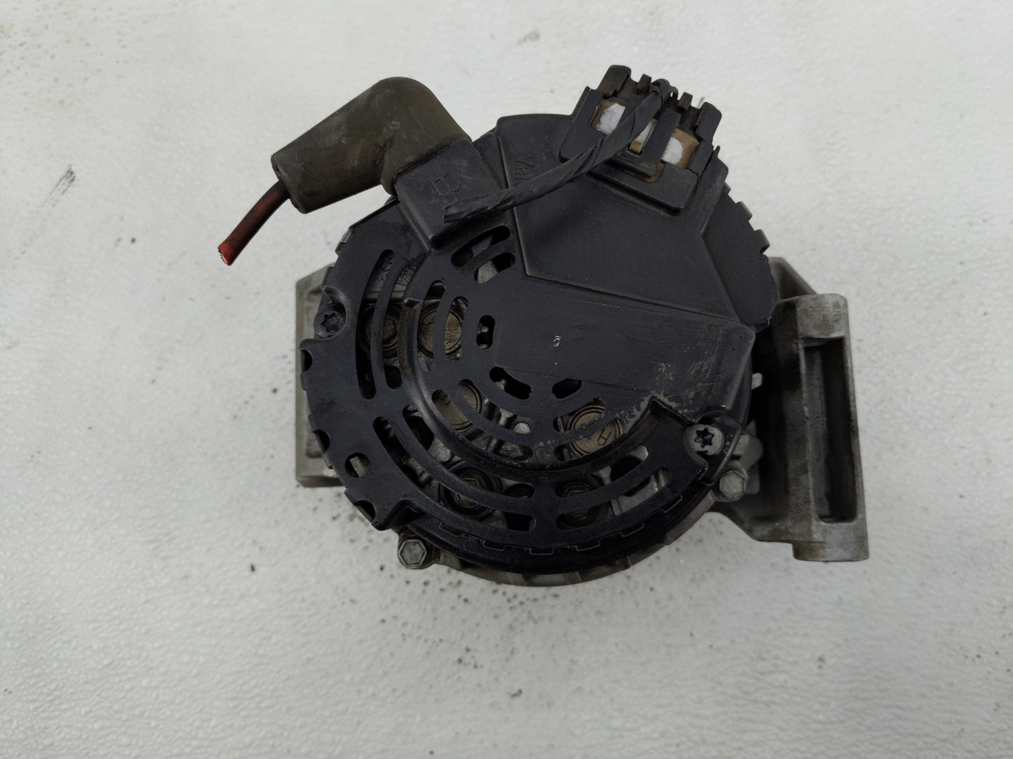2002-2005 Chevrolet Cavalier Alternator Replacement Generator Charging Assembly Engine OEM Fits Fits 2002 2003 2004 2005 200