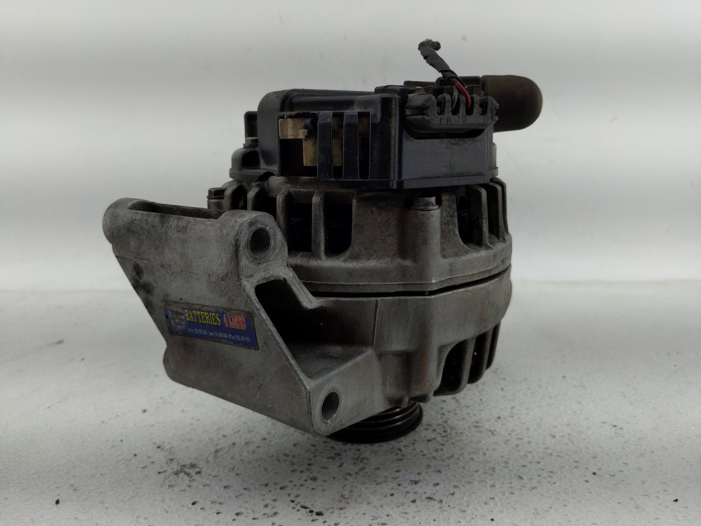 2002-2005 Chevrolet Cavalier Alternator Replacement Generator Charging Assembly Engine OEM Fits Fits 2002 2003 2004 2005 200