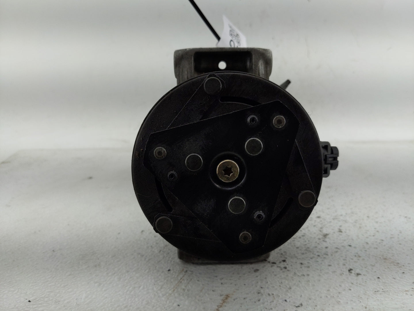 2002-2004 Chevrolet Cavalier Air Conditioning A/c Ac Compressor Oem - Oemusedautoparts1.com