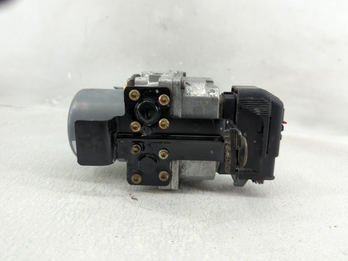 2003-2005 Chevrolet Cavalier ABS Pump Control Module Replacement P/N:22697015 12222869 Fits Fits 2003 2004 2005 OEM Used Aut
