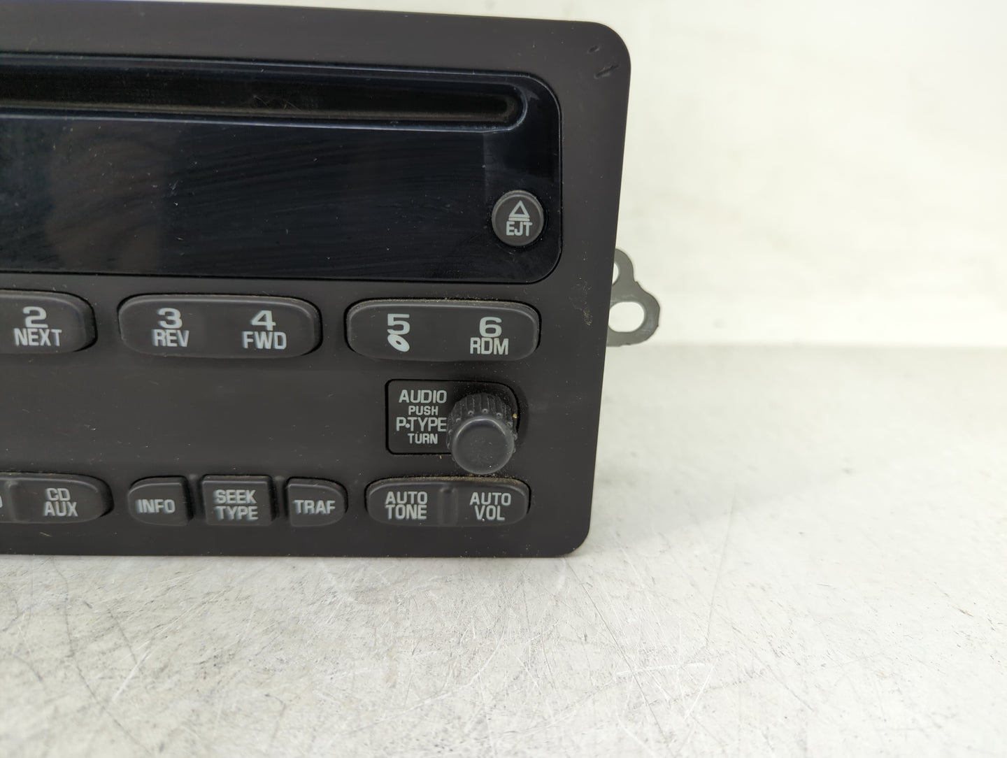 2003-2005 Chevrolet Cavalier Radio AM FM Cd Player Receiver Replacement Fits Fits 2002 2003 2004 2005 OEM Used Auto Parts - 