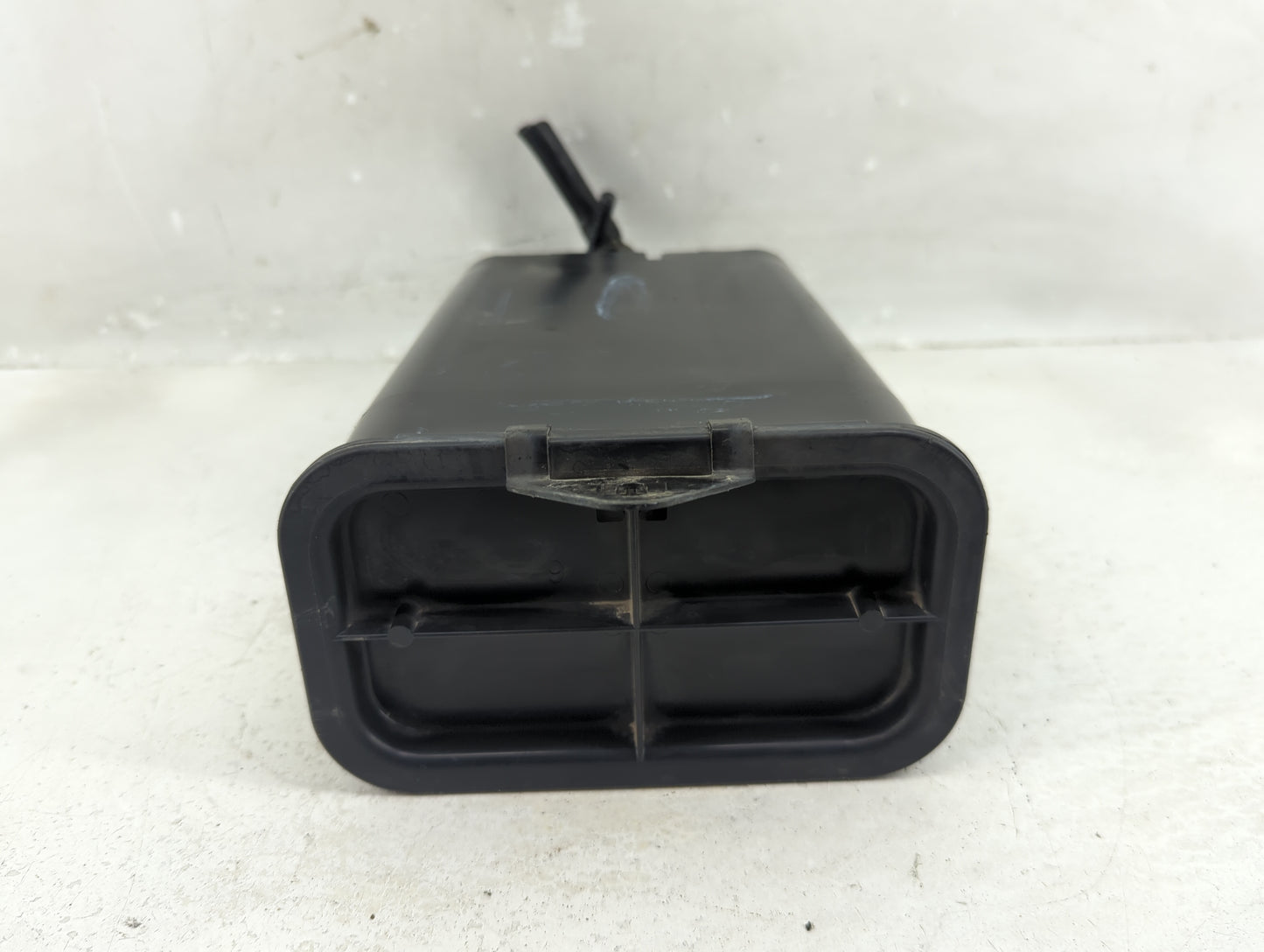 2003 Chevrolet Corvette Fuel Vapor Charcoal Canister - Oemusedautoparts1.com