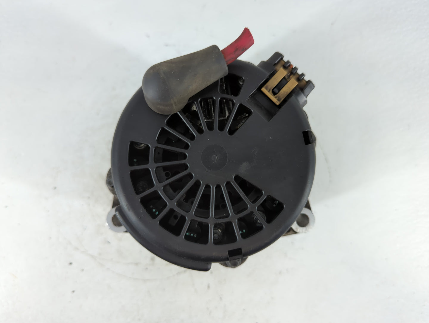 2003-2004 Chevrolet Express 2500 Alternator Replacement Generator Charging Assembly Engine OEM Fits Fits 2002 2003 2004 2005