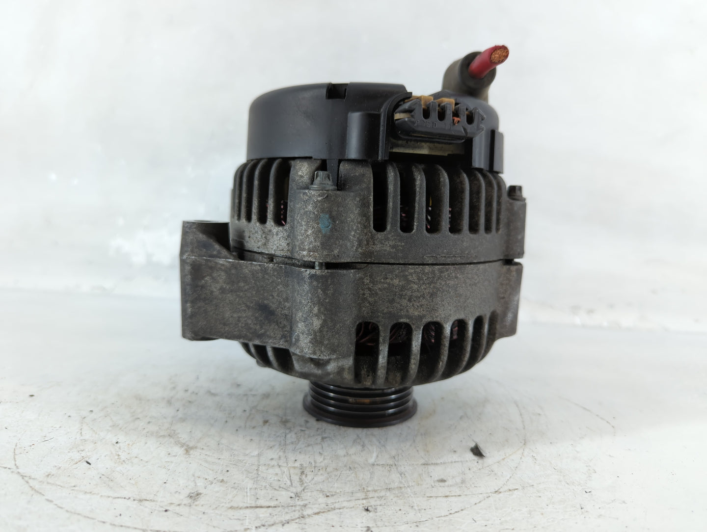 2003-2004 Chevrolet Express 2500 Alternator Replacement Generator Charging Assembly Engine OEM Fits Fits 2002 2003 2004 2005