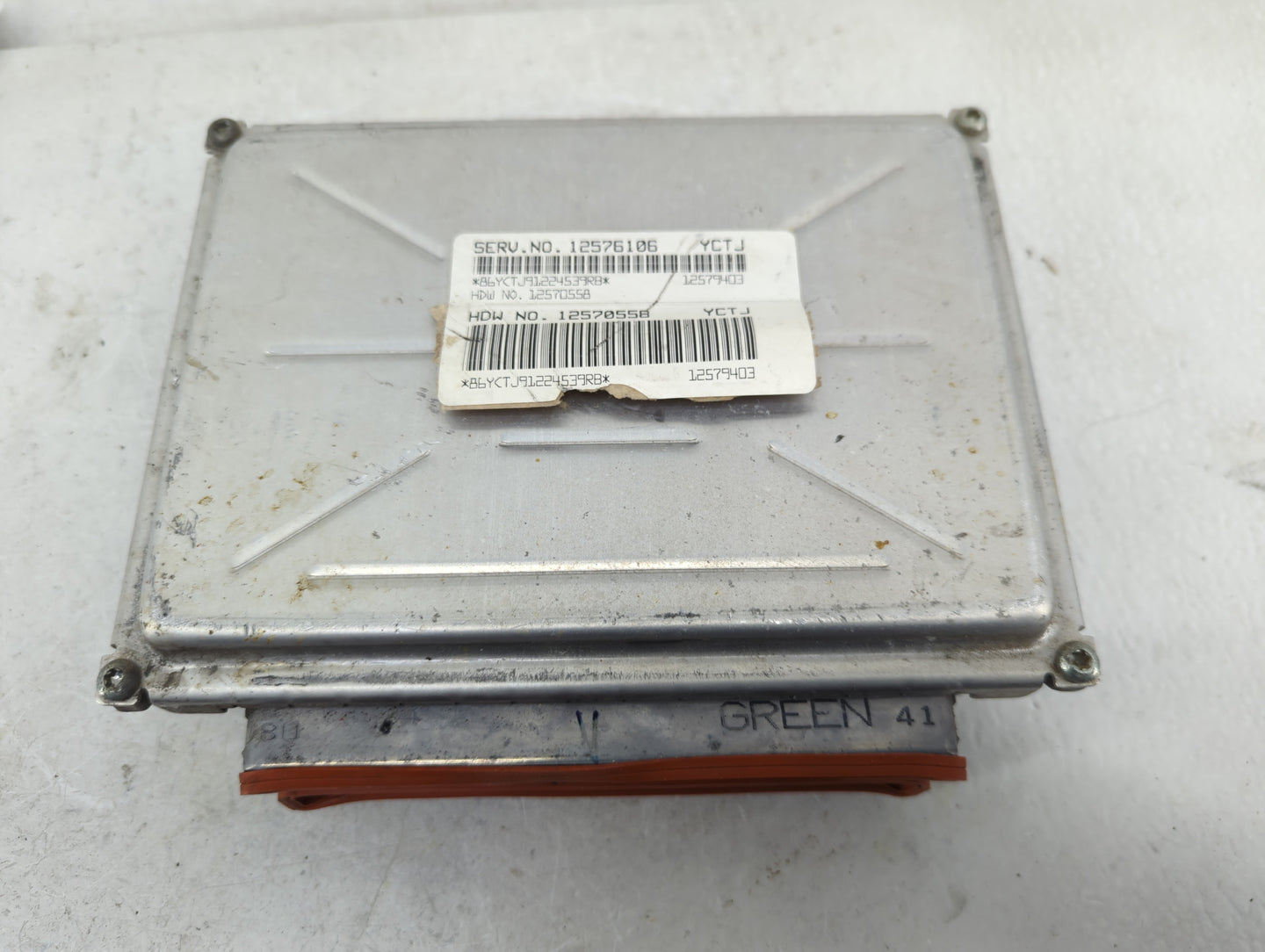 2003 Chevrolet Express 3500 PCM Engine Control Computer ECU ECM PCU OEM P/N:12576106 Fits Fits 2004 OEM Used Auto Parts - Oe