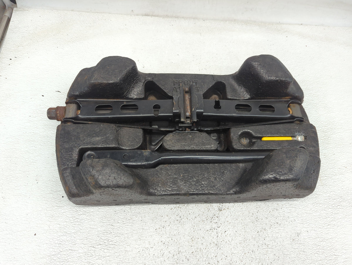 Chevrolet Impala Spare Scissor Car Jack 1086067 - Oemusedautoparts1.com