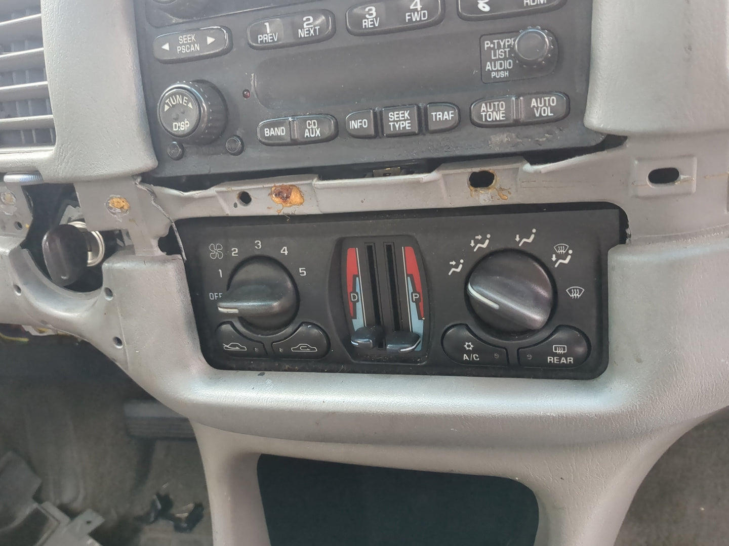 2000-2003 Chevrolet Impala Climate Control Module Temperature AC/Heater Replacement Fits Fits 2000 2001 2002 2003 OEM Used A
