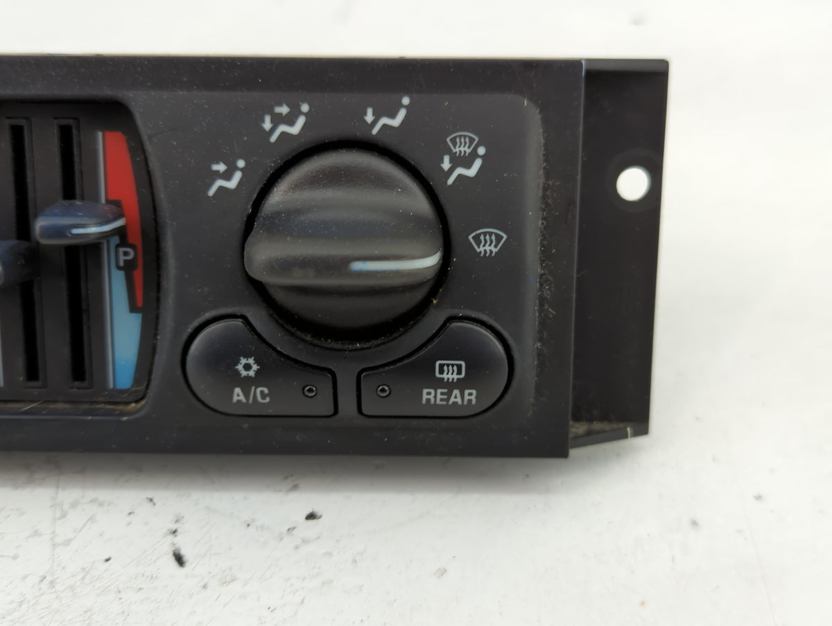 2000-2003 Chevrolet Impala Climate Control Module Temperature AC/Heater Replacement P/N:10308121 Fits Fits 2000 2001 2002 20