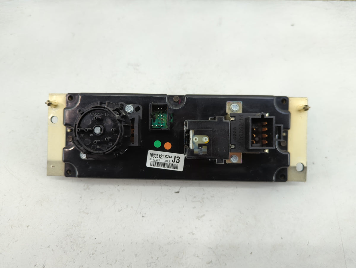 2000-2003 Chevrolet Impala Climate Control Module Temperature AC/Heater Replacement P/N:10308121 Fits Fits 2000 2001 2002 20