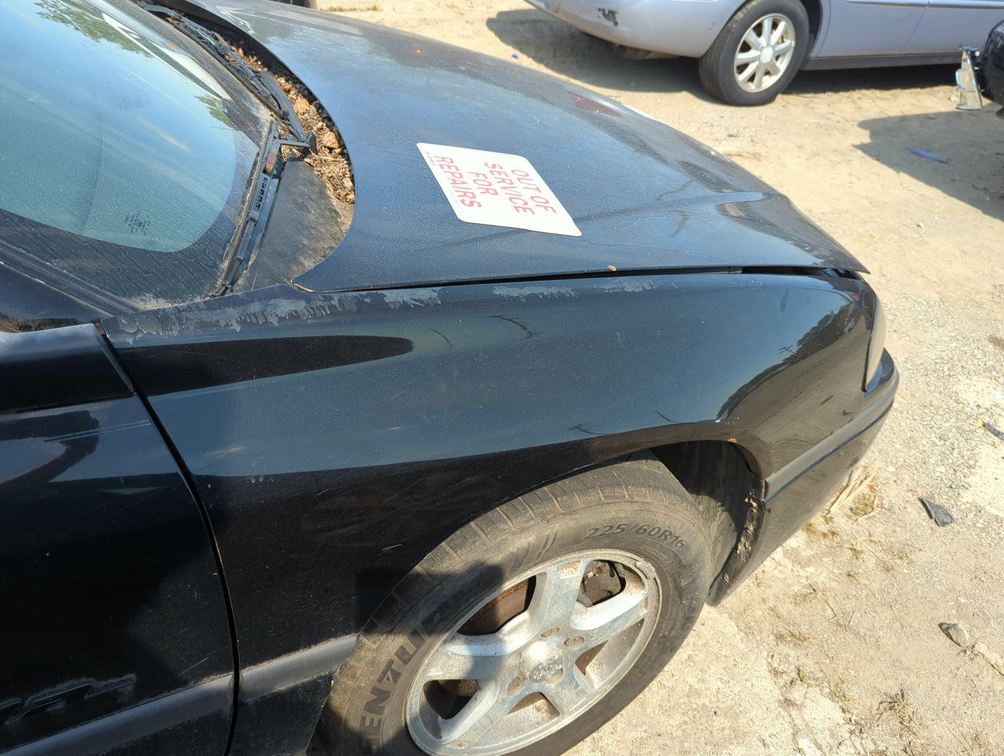 2000-2005 Chevrolet Impala Passenger Fender - Oemusedautoparts1.com