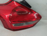 2002-2004 Chevrolet Impala Tail Light Assembly Passenger Right OEM Fits Fits 2002 2003 2004 OEM Used Auto Parts - Oemusedaut