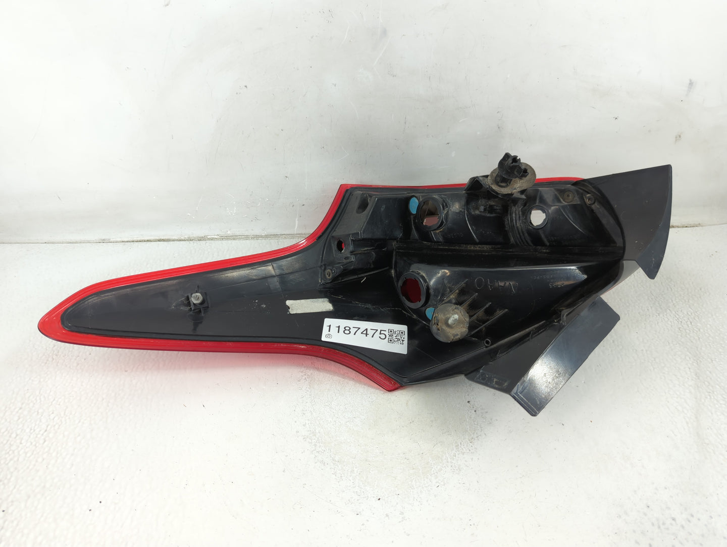 2002-2004 Chevrolet Impala Tail Light Assembly Passenger Right OEM Fits Fits 2002 2003 2004 OEM Used Auto Parts - Oemusedaut