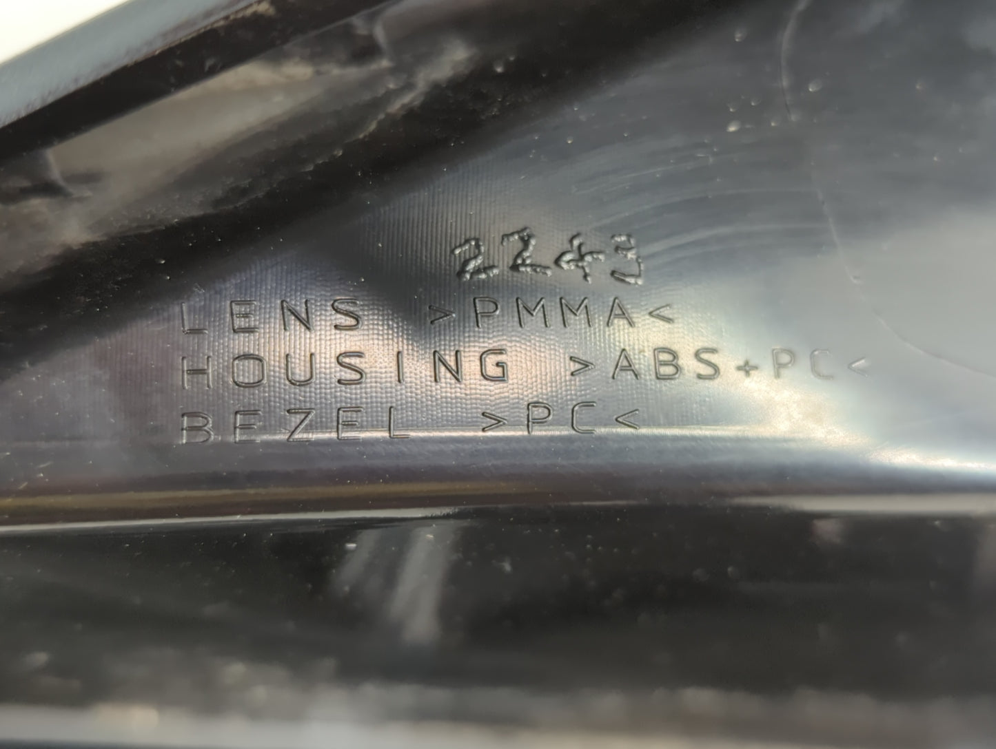 2002-2004 Chevrolet Impala Tail Light Assembly Passenger Right OEM Fits Fits 2002 2003 2004 OEM Used Auto Parts - Oemusedaut