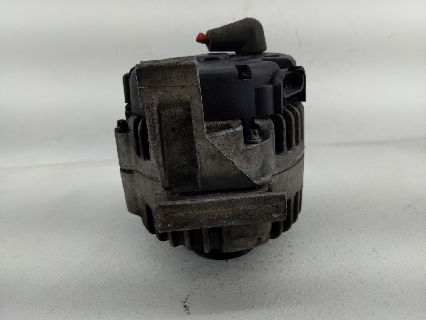 2003-2004 Chevrolet Impala Alternator Replacement Generator Charging Assembly Engine OEM Fits Fits 2003 2004 OEM Used Auto P