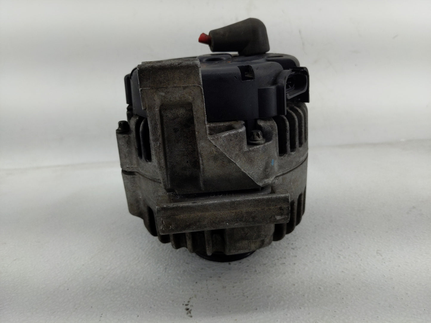 2003-2004 Chevrolet Impala Alternator Replacement Generator Charging Assembly Engine OEM Fits Fits 2003 2004 OEM Used Auto P