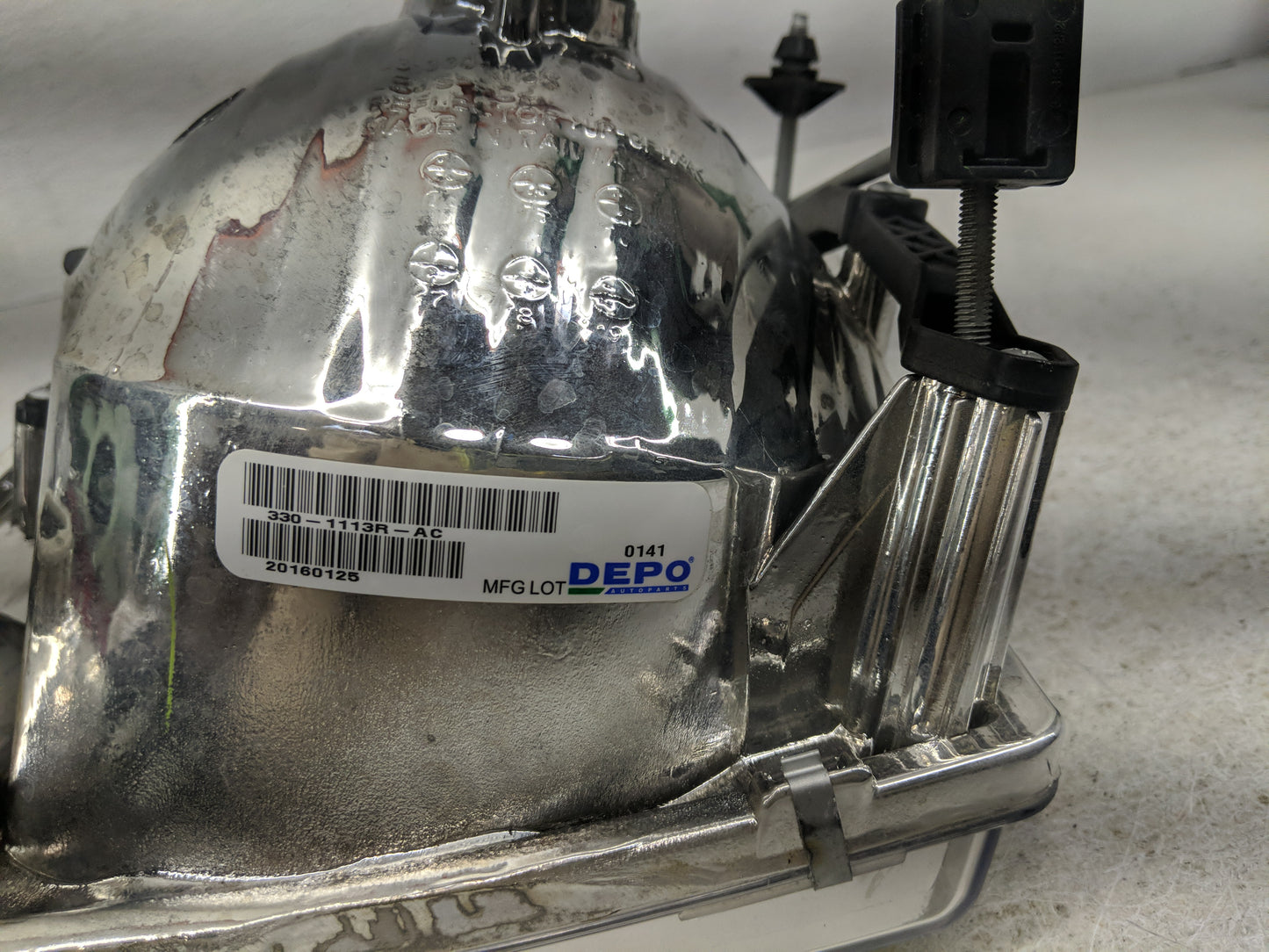 2000-2004 Chevrolet Impala Passenger Right Oem Head Light Headlight Lamp - Oemusedautoparts1.com