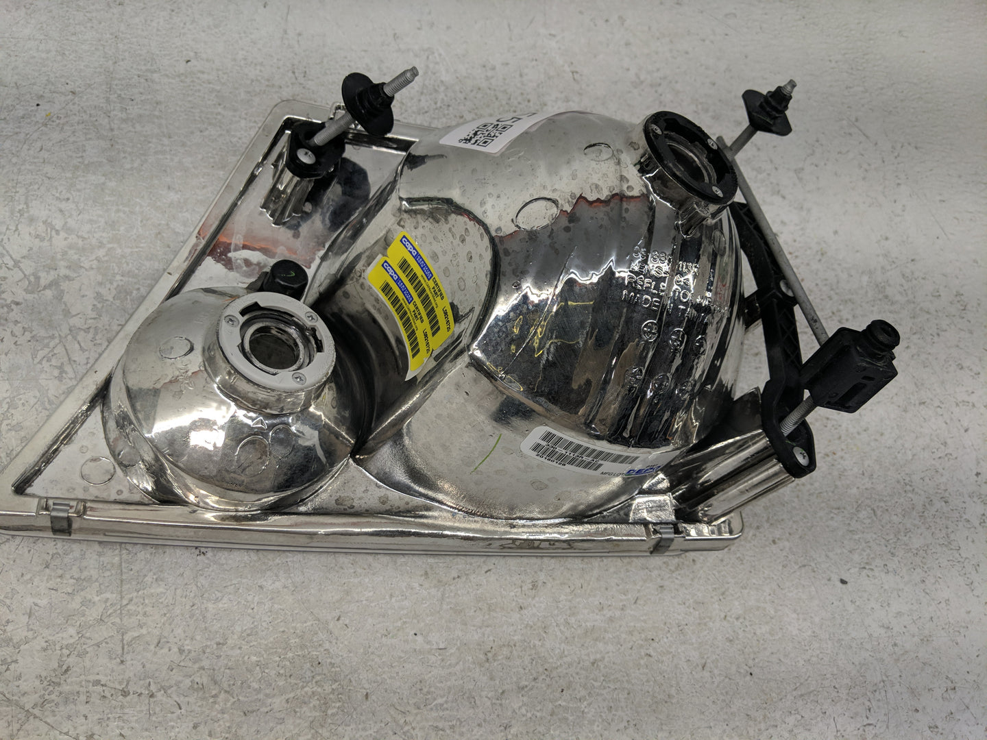 2000-2004 Chevrolet Impala Passenger Right Oem Head Light Headlight Lamp - Oemusedautoparts1.com