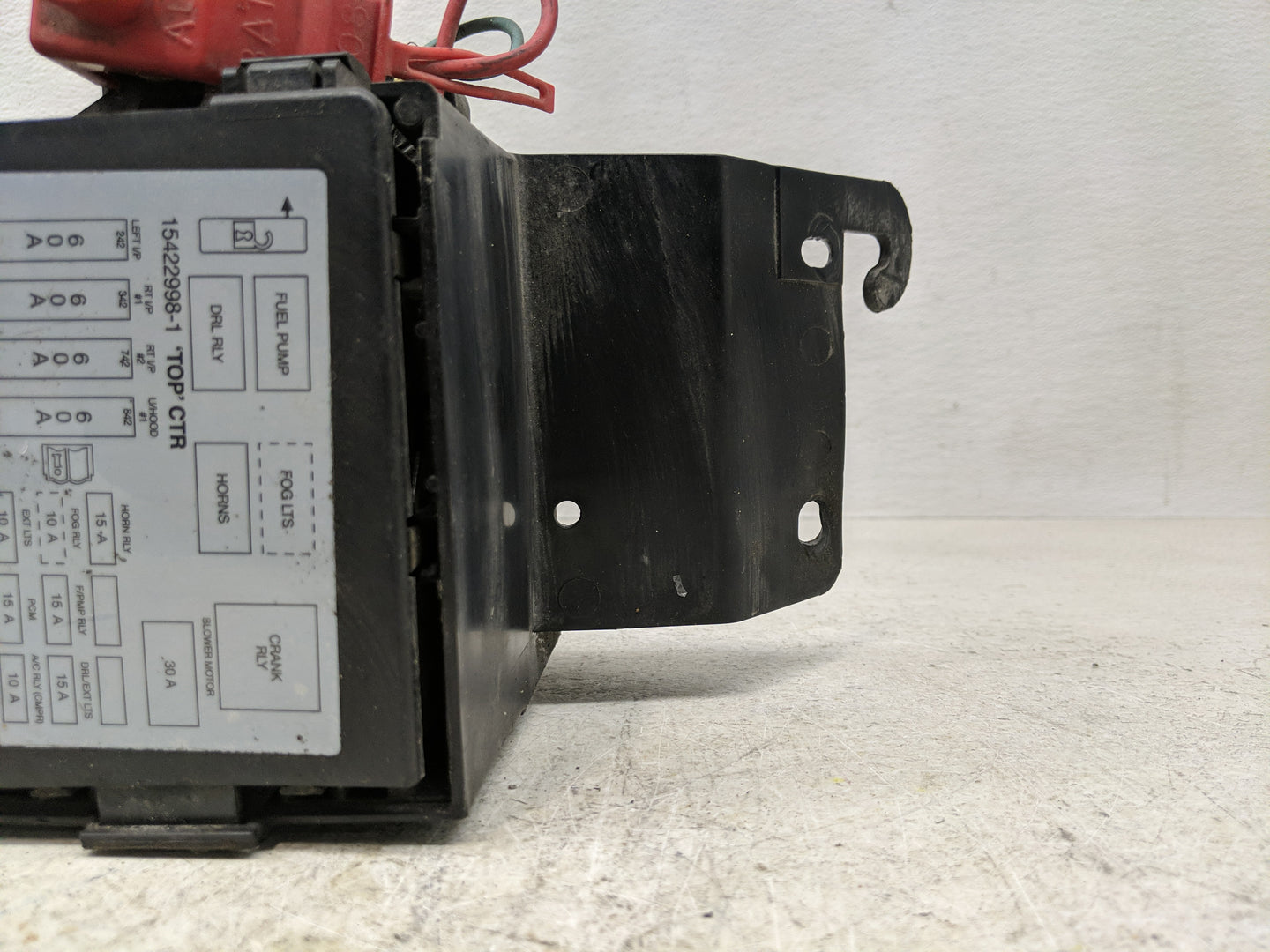 2000-2005 Chevrolet Impala Fusebox Fuse Box Panel Relay Module P/N:15422999-1 Fits Fits 2000 2001 2002 2003 2004 2005 OEM Us