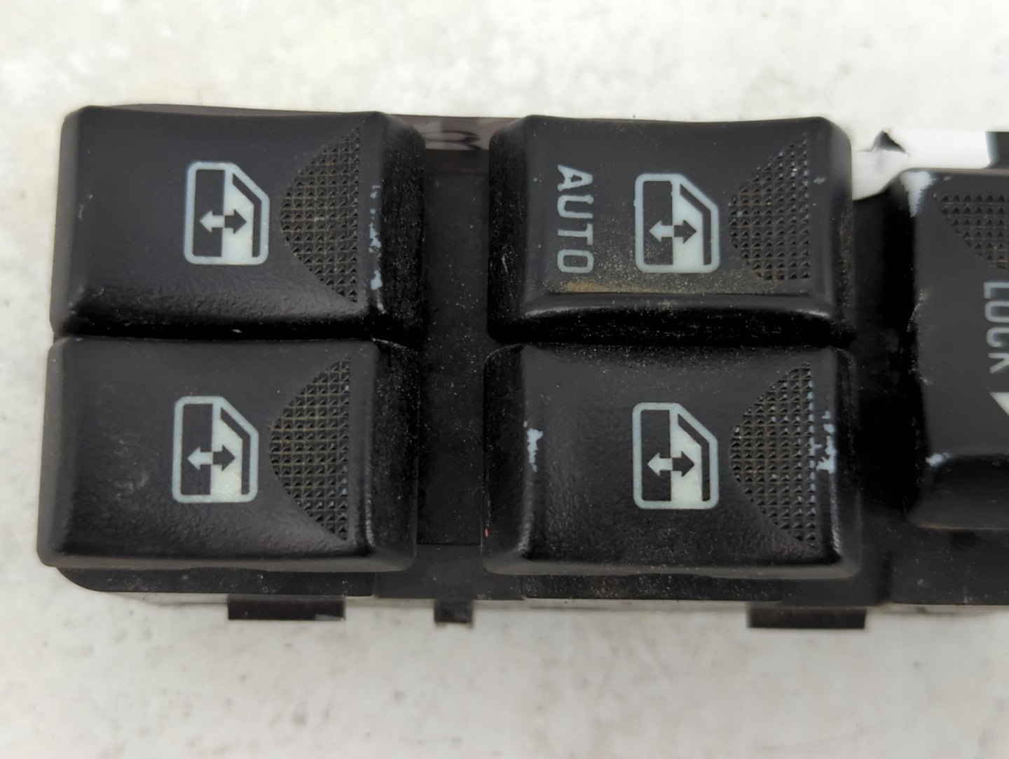 2000-2016 Chevrolet Impala Master Power Window Switch Replacement Driver Side Left P/N:10283834 Fits OEM Used Auto Parts - O