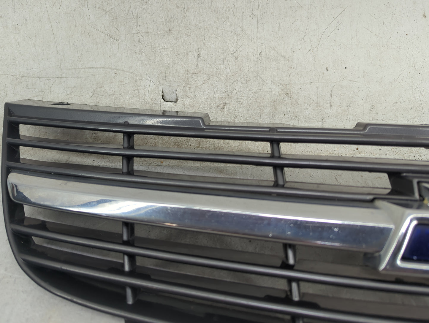 2000-2005 Chevrolet Impala Front Grille Bumper Not Included - Oemusedautoparts1.com
