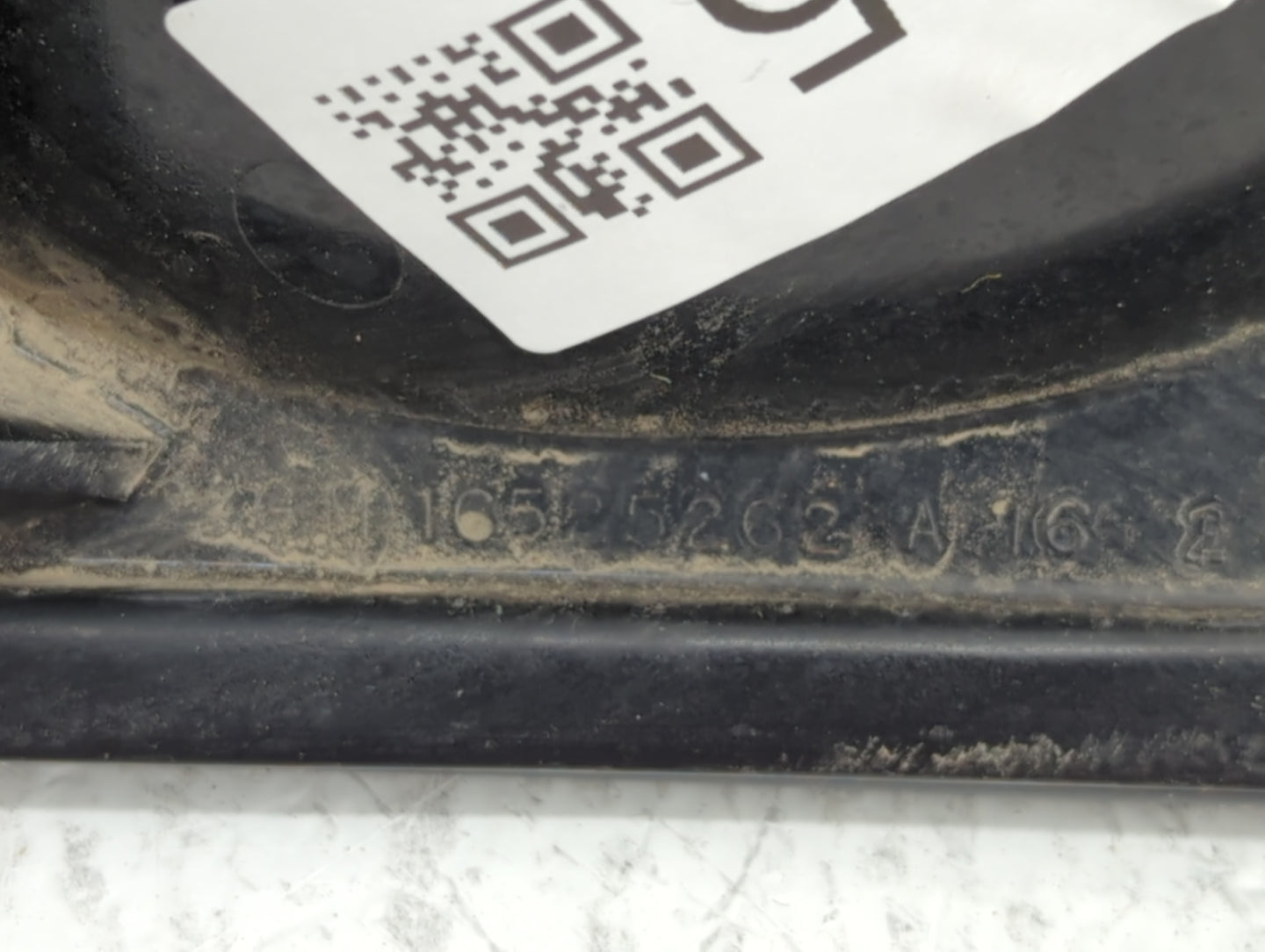 2000-2004 Chevrolet Impala Tail Light Assembly Passenger Right OEM P/N:16525261 16525262 Fits Fits 2000 2001 2002 2003 2004 