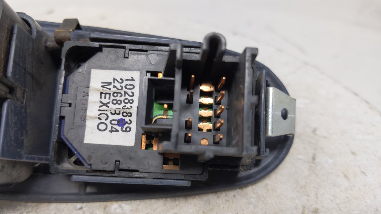 2000-2005 Chevrolet Impala Master Power Window Switch Replacement Driver Side Left P/N:10283839 Fits OEM Used Auto Parts - O