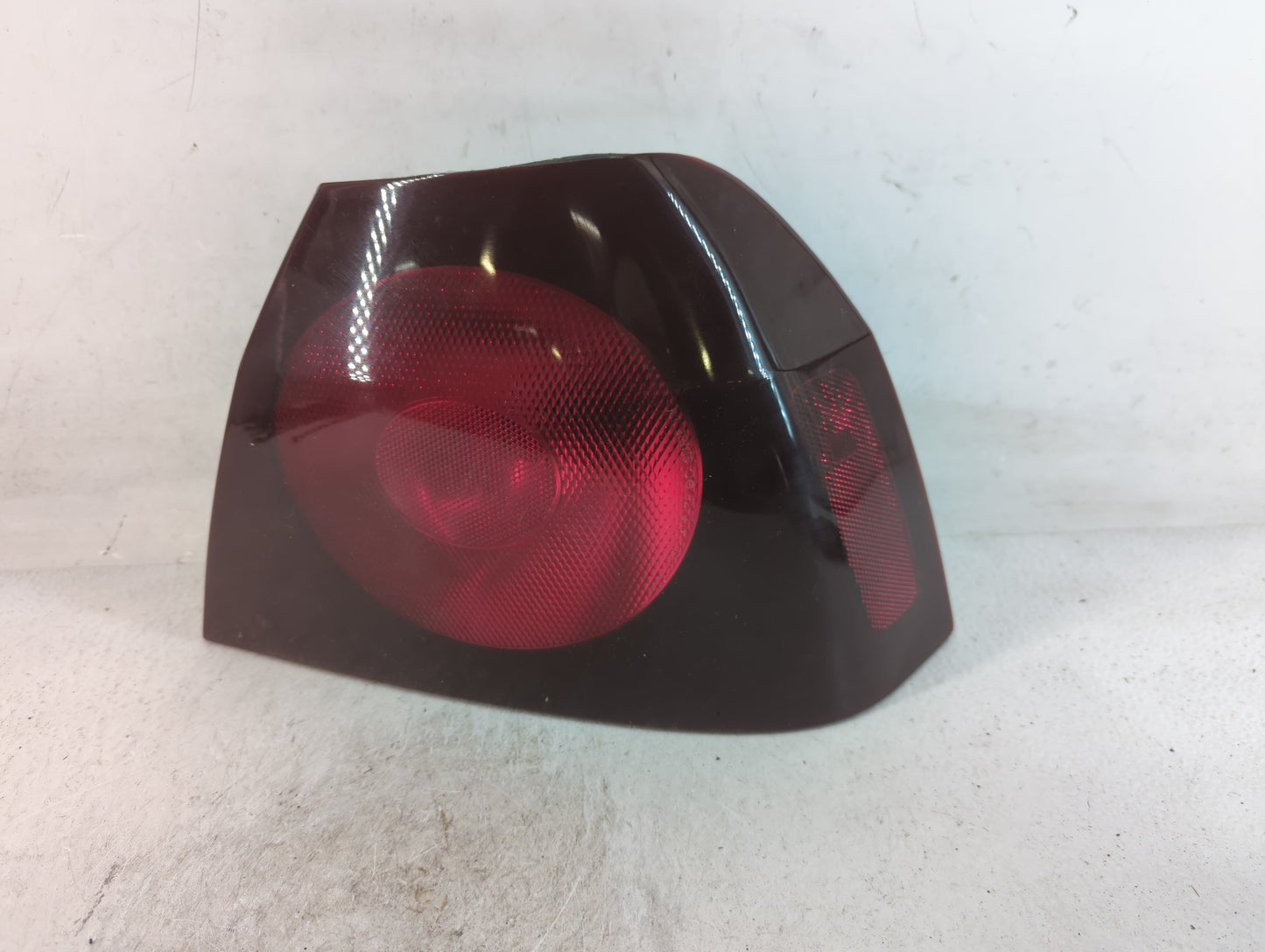 2002-2004 Chevrolet Impala Tail Light Assembly Passenger Right OEM Fits Fits 2002 2003 2004 OEM Used Auto Parts - Oemusedaut