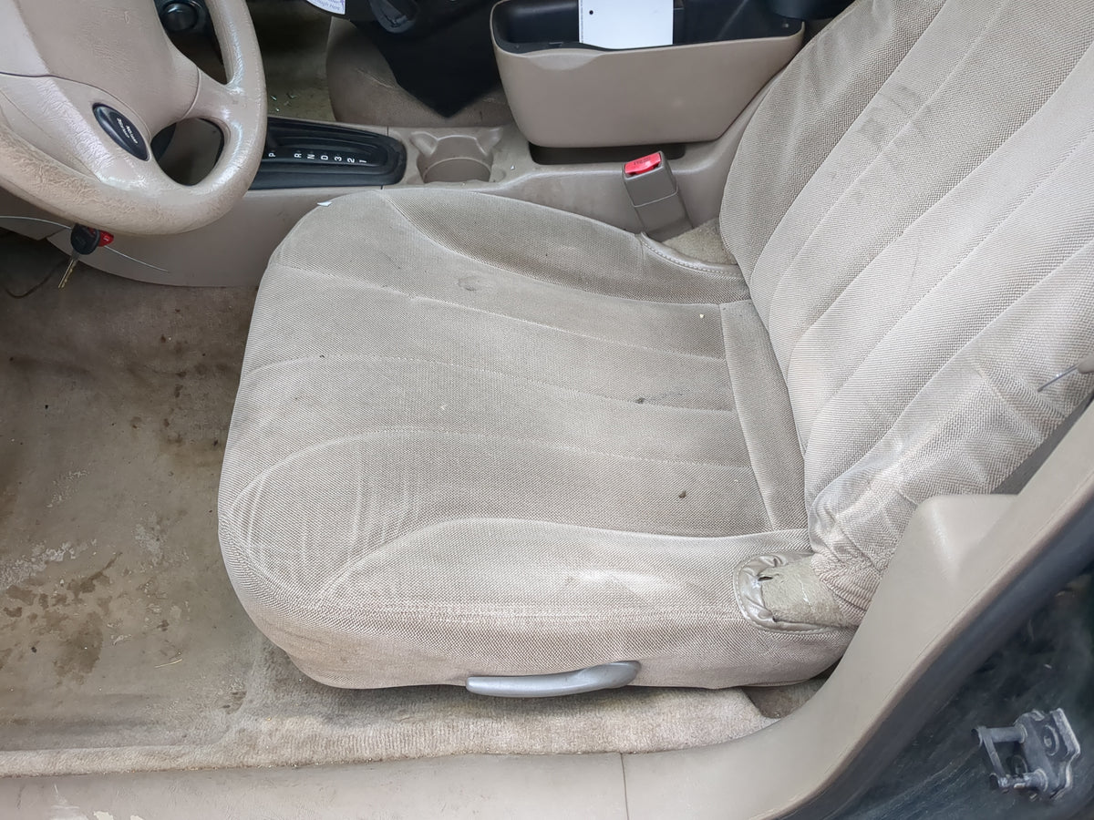 2002-2005 Chevrolet Malibu Driver Front Seat Oem - Oemusedautoparts1.com