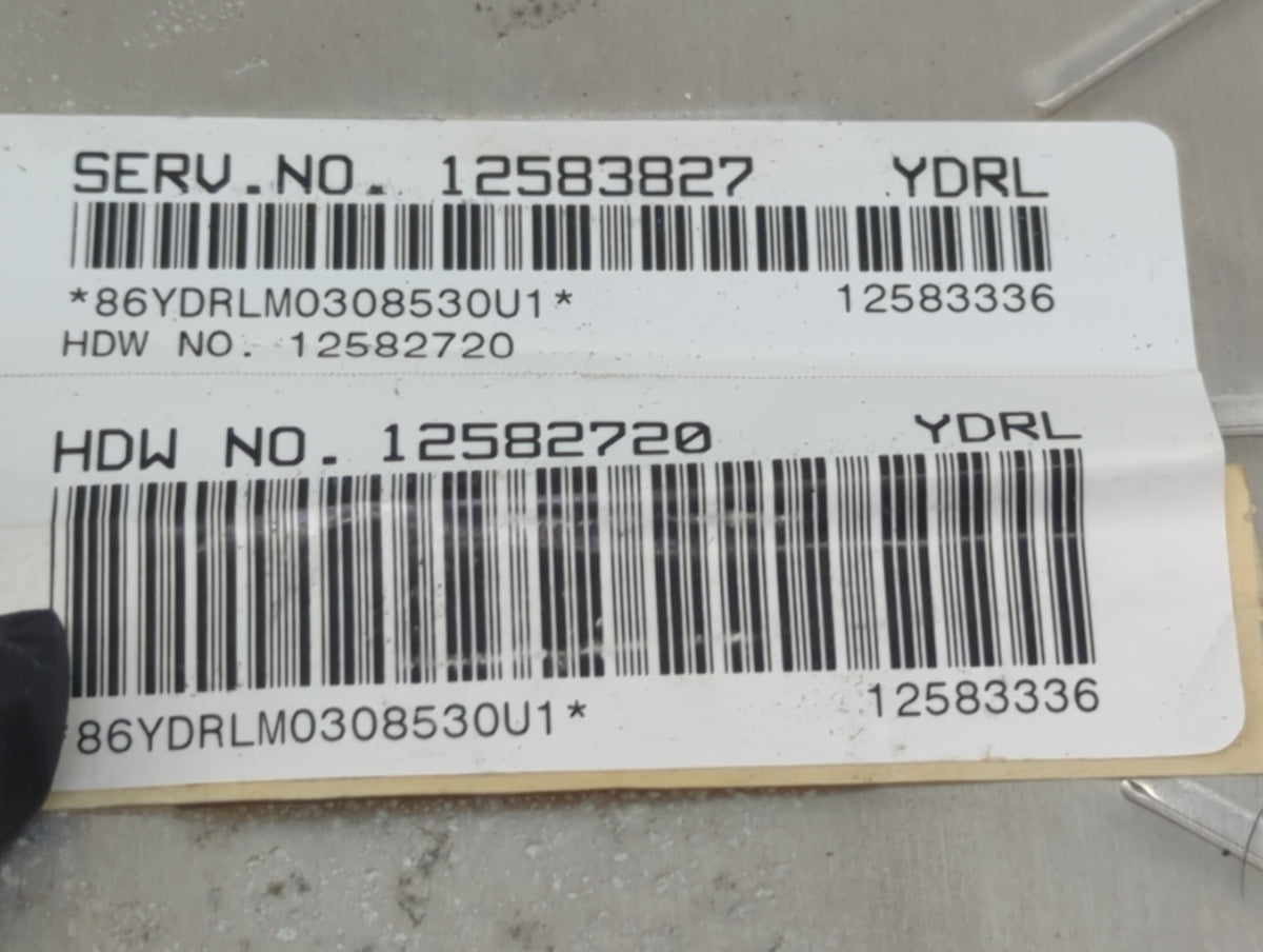 2001-2005 Chevrolet Malibu Body Control Module Bcm Inner Cabin Fuse Box - Oemusedautoparts1.com